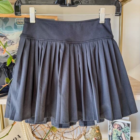 Abercrombie Kids YPB, Black Pleated Skort Skirt, Girls 7/8 - Picture 9 of 9